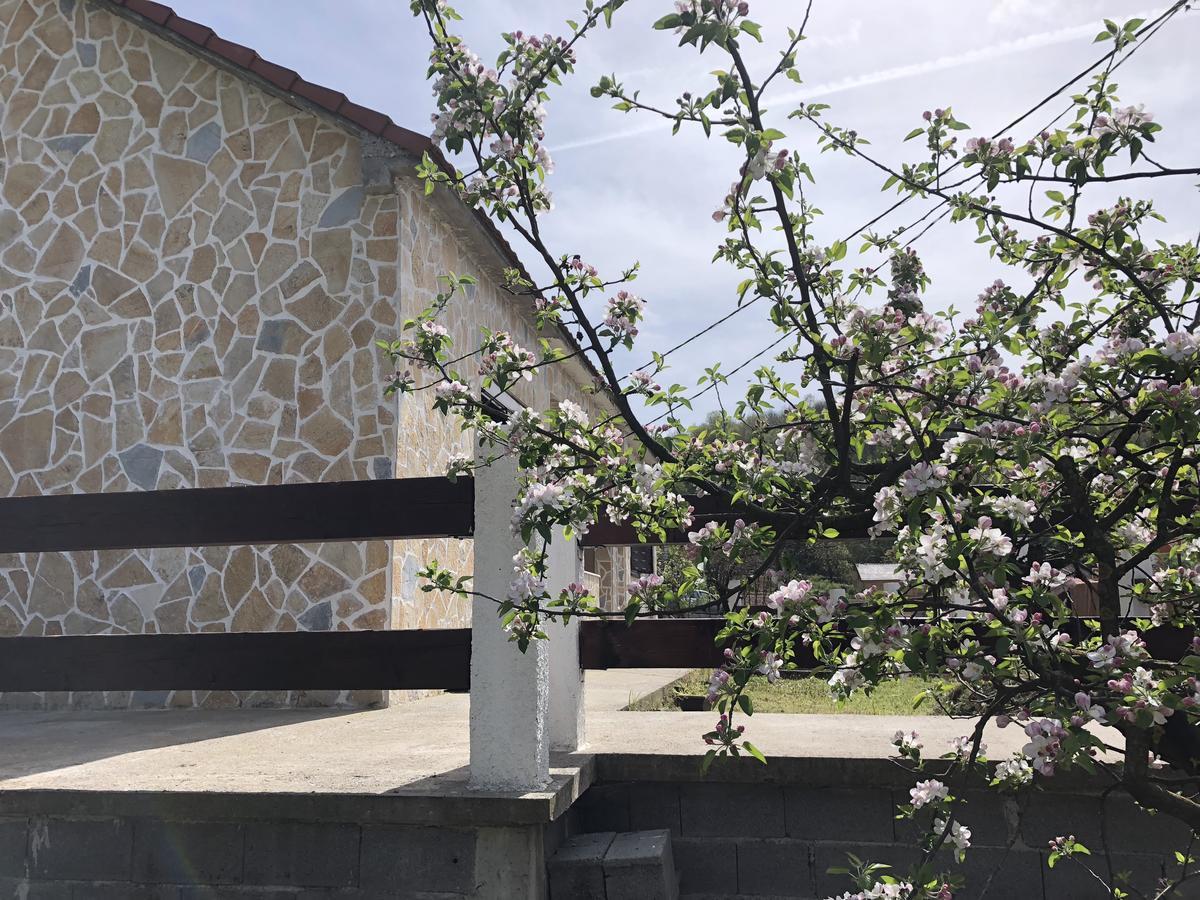 Holiday Home Ivana Virpazar Kültér fotó